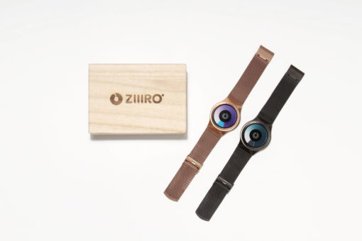 ZIIIROロゴ入り木箱